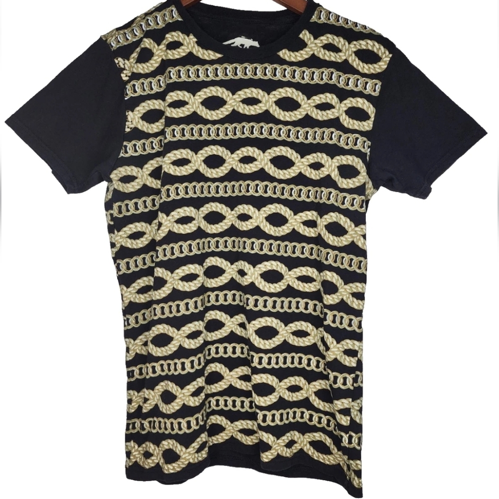 Character Hero Rope Chain Print Tee in Black Size M